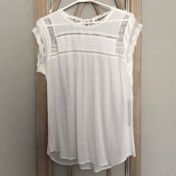 Daniel Rainn Tops - 👚 NWT Daniel Rainn white blouse petite medium